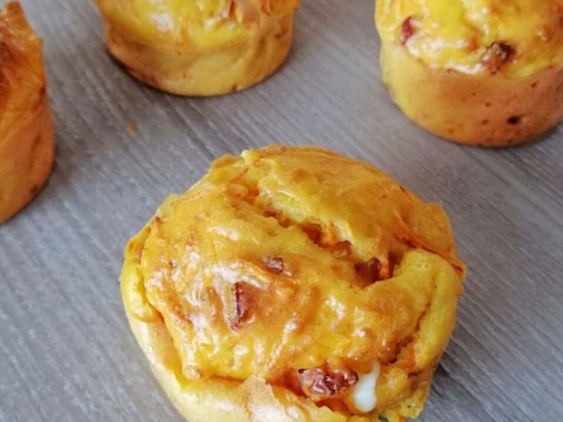 découvrez notre recette délicieuse de muffins à la carotte, alliant moelleux et saveurs irrésistibles. parfaits pour le petit-déjeuner ou l'heure du goûter, ces muffins sont sains, faciles à préparer et sauront séduire petits et grands.