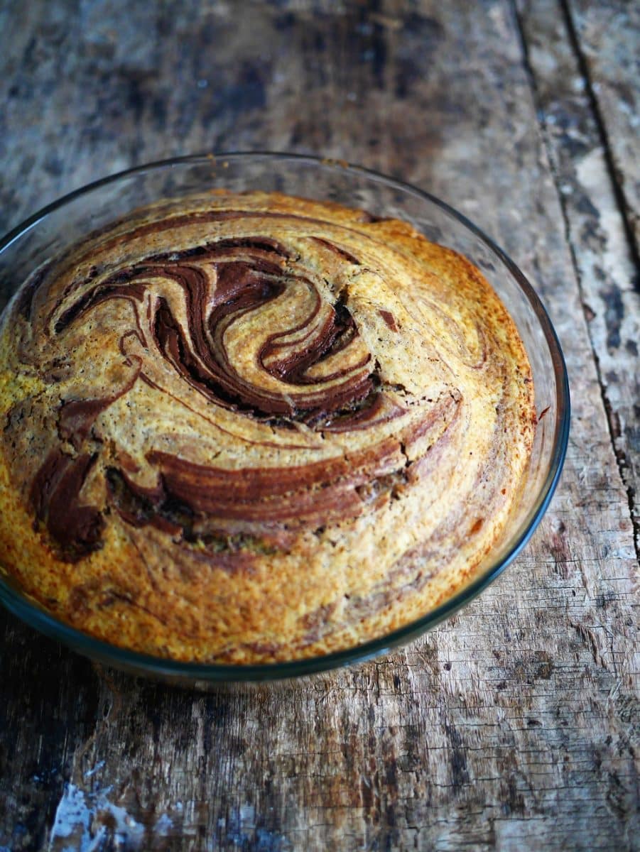 découvrez notre savoureux gâteau yaourt au chocolat, une recette simple et délicieuse qui allie la légèreté du yaourt à la richesse du chocolat. parfait pour le goûter ou en dessert, il ravira les papilles des petits comme des grands !