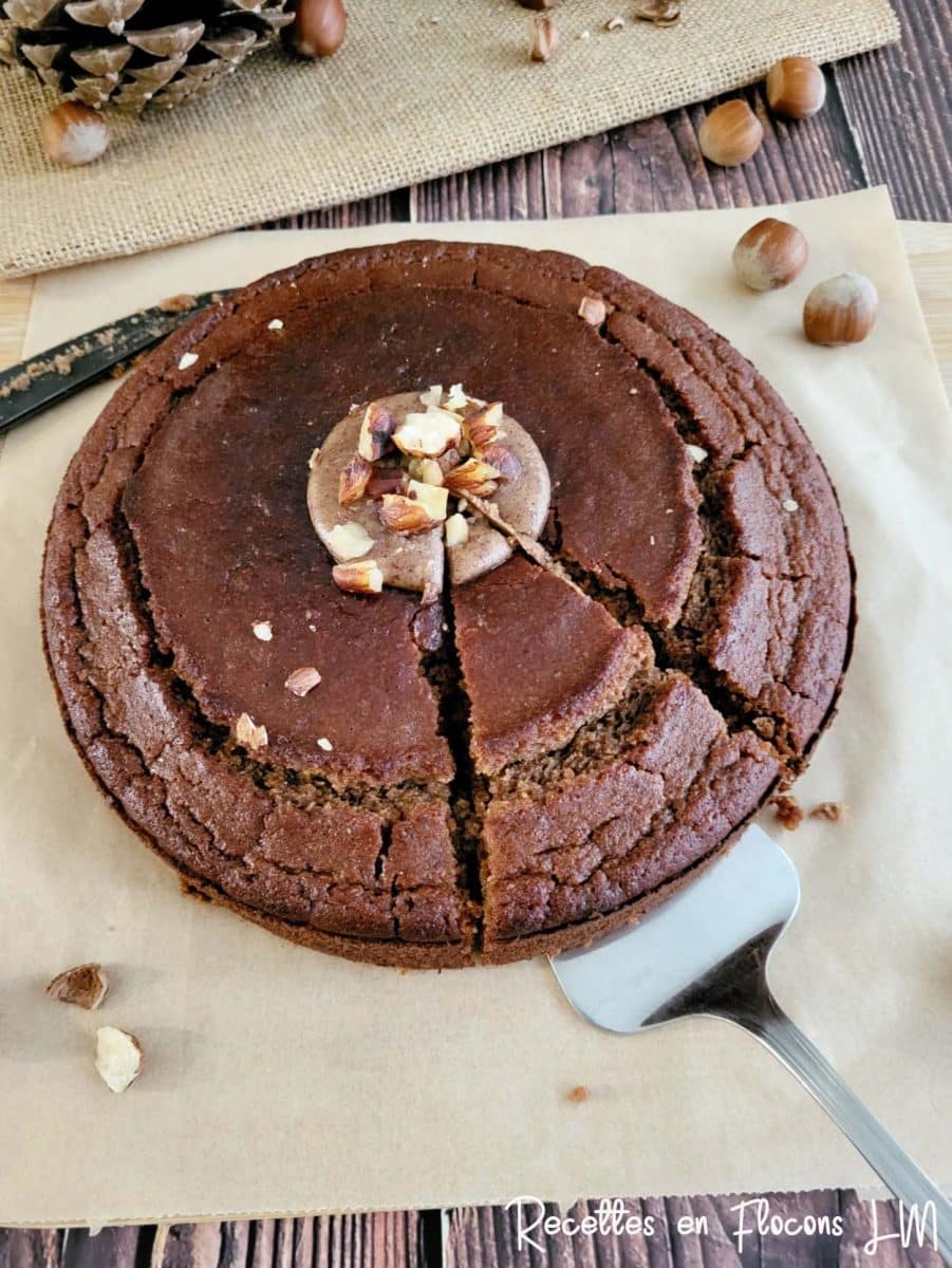 découvrez une recette délicieuse de gâteau au chocolat et châtaignes, alliant la richesse du cacao à la douceur des châtaignes pour un dessert réconfortant et gourmand. parfait pour les amateurs de saveurs originales et les moments de convivialité!